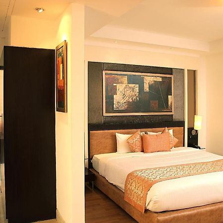 Inde Hotel Vista Woods Huda City Centre, Gurgaon Eksteriør billede