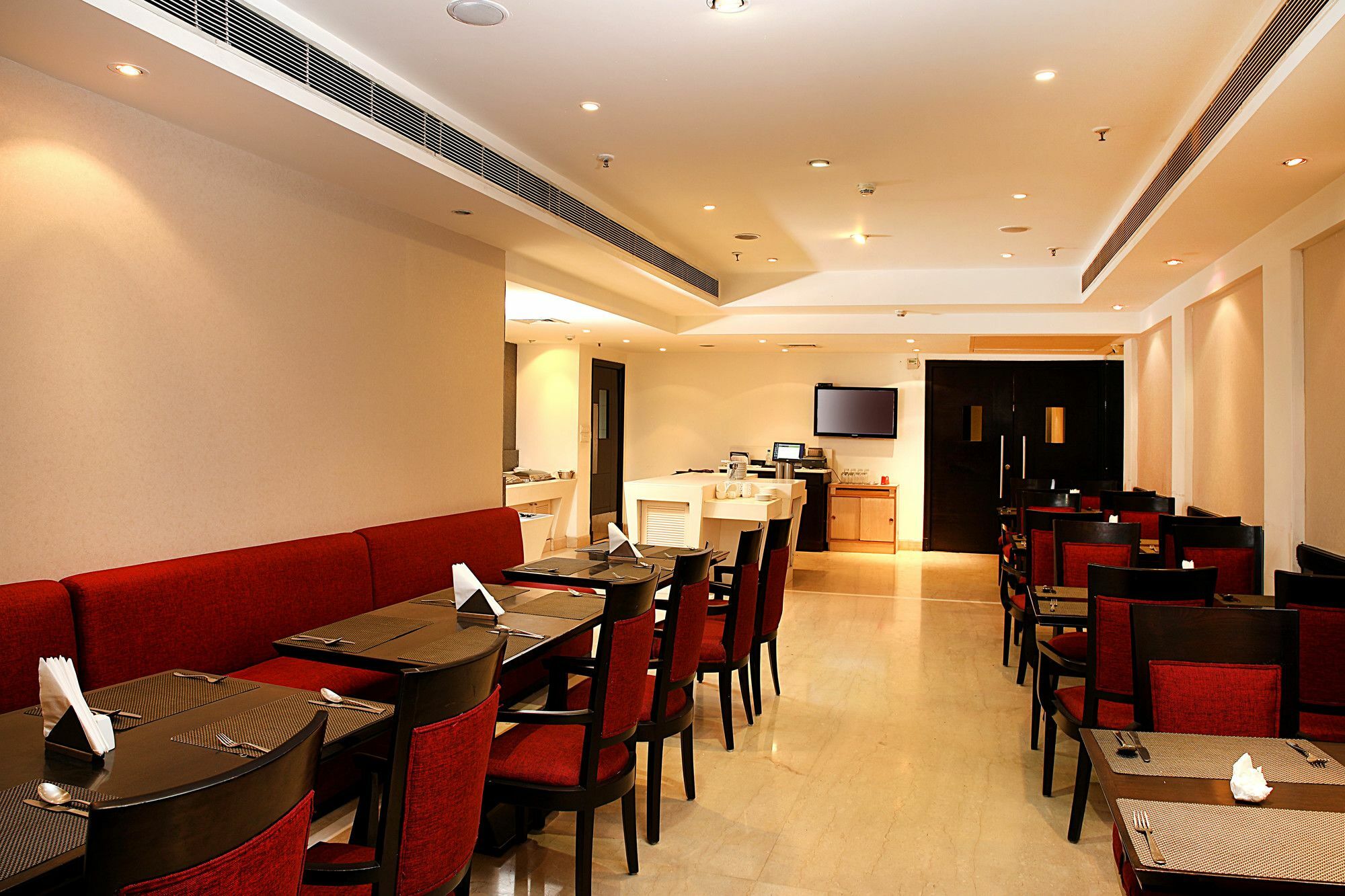 Inde Hotel Vista Woods Huda City Centre, Gurgaon Eksteriør billede